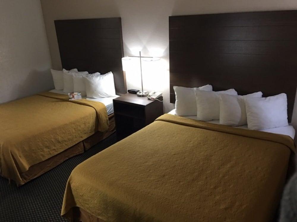 Quality Inn Flagstaff East I-40 Bagian luar foto