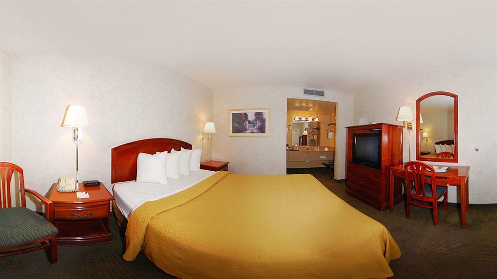 Quality Inn Flagstaff East I-40 Bagian luar foto