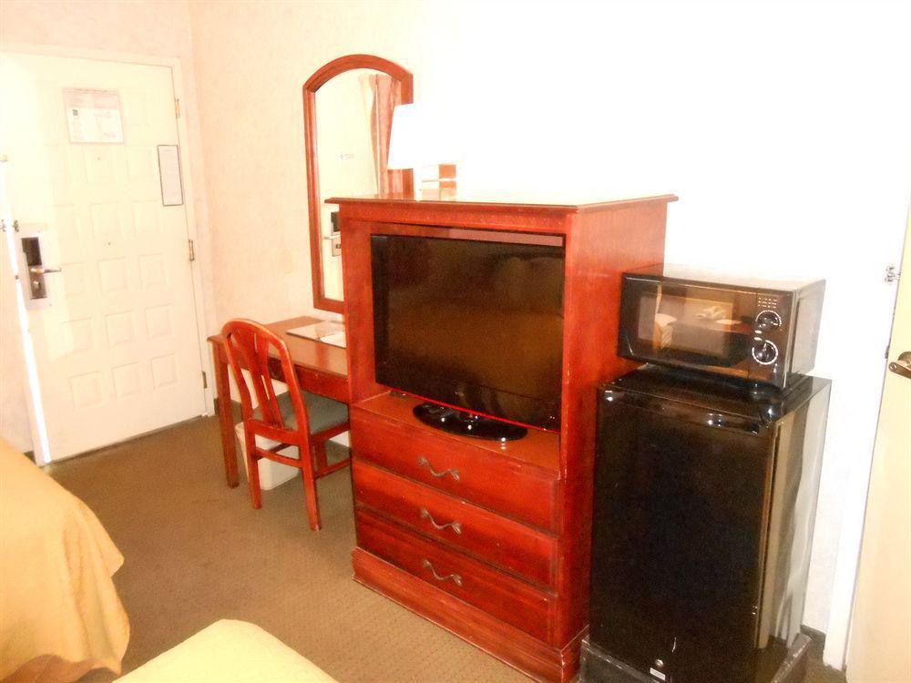 Quality Inn Flagstaff East I-40 Bagian luar foto